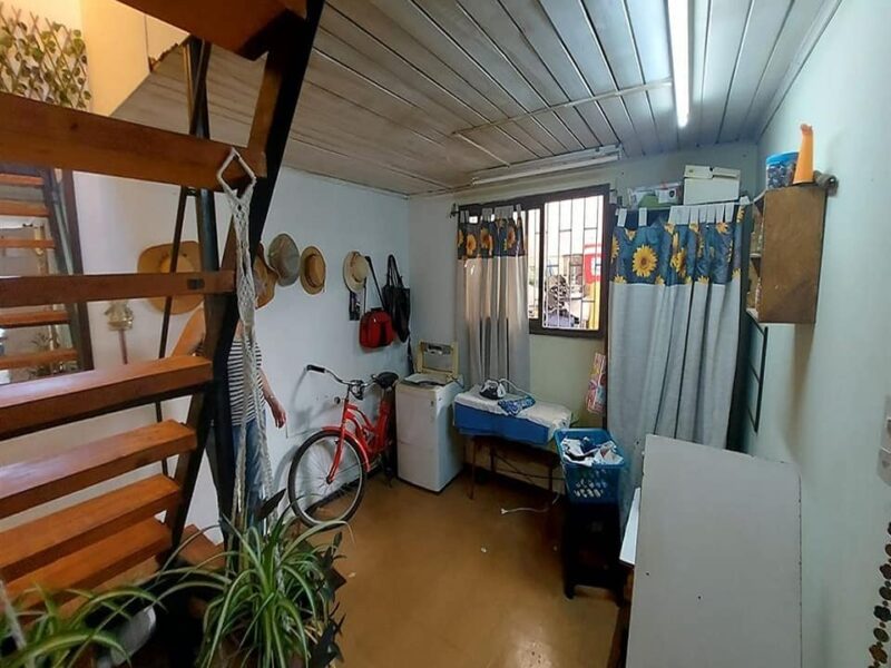 Se vende casa 5 dormitorios 3 baños más estacionamiento y taller , Maipú