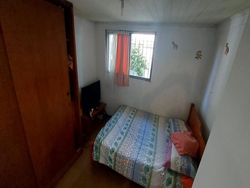Se vende casa 5 dormitorios 3 baños más estacionamiento y taller , Maipú