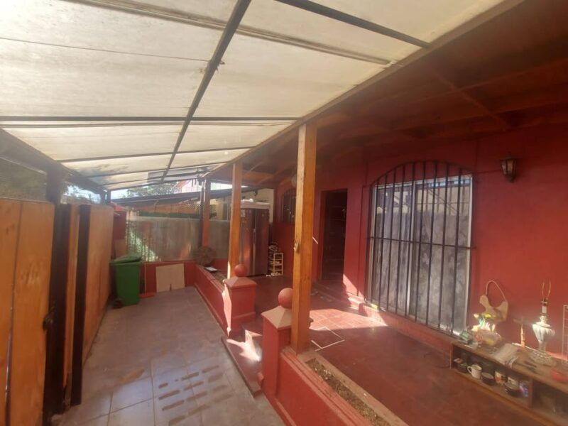 Se vende casa de 2 pisos 3 dormitorios 1 baño , Pedro Aguirre Cerda