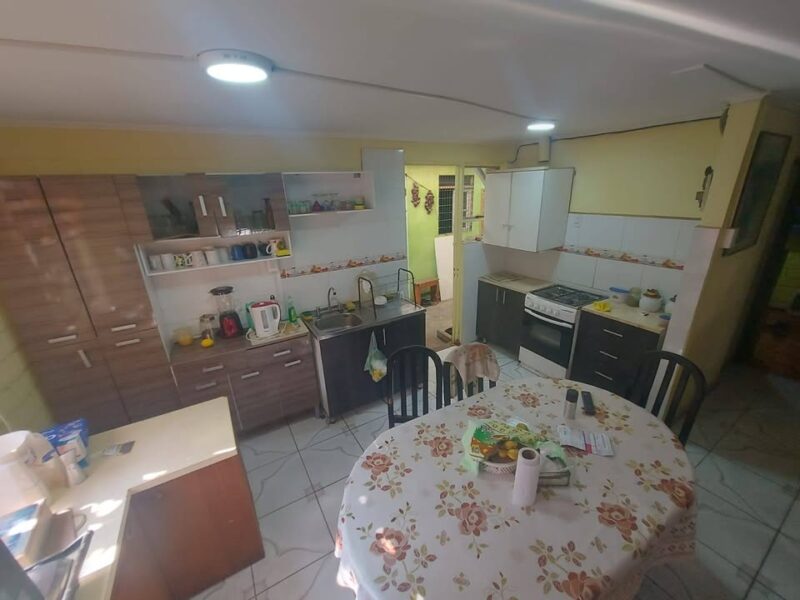 Se vende casa 4 dormitorios 1 baño , Lo Prado