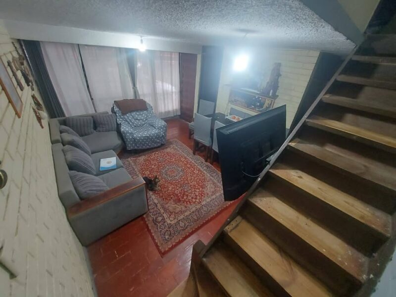 Se vende casa de 2 pisos 2 dormitorios 1 baño , Puente Alto