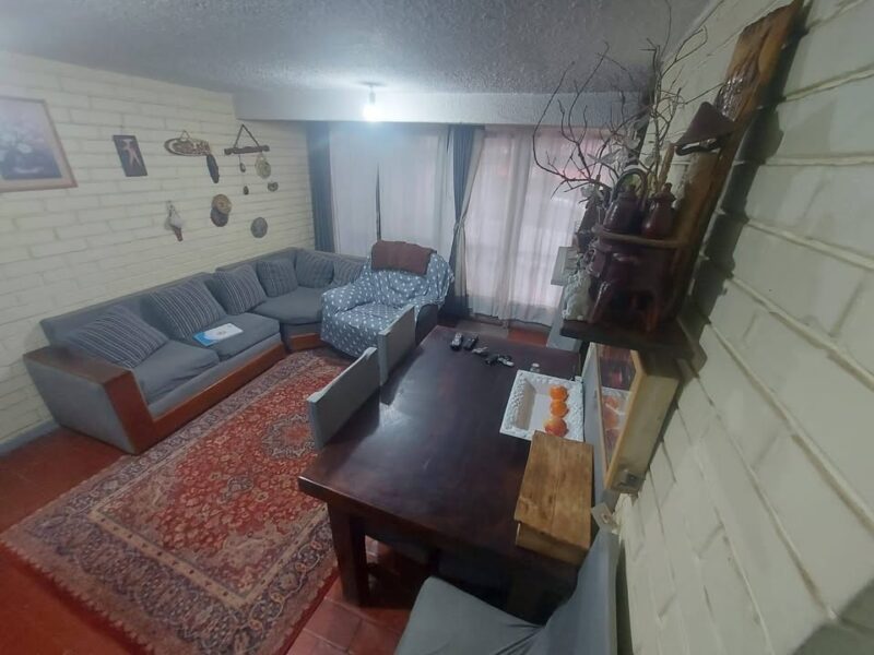 Se vende casa de 2 pisos 2 dormitorios 1 baño , Puente Alto