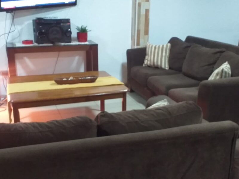 Se vende casa 4 dormitorios 2 baños, San Bernardo