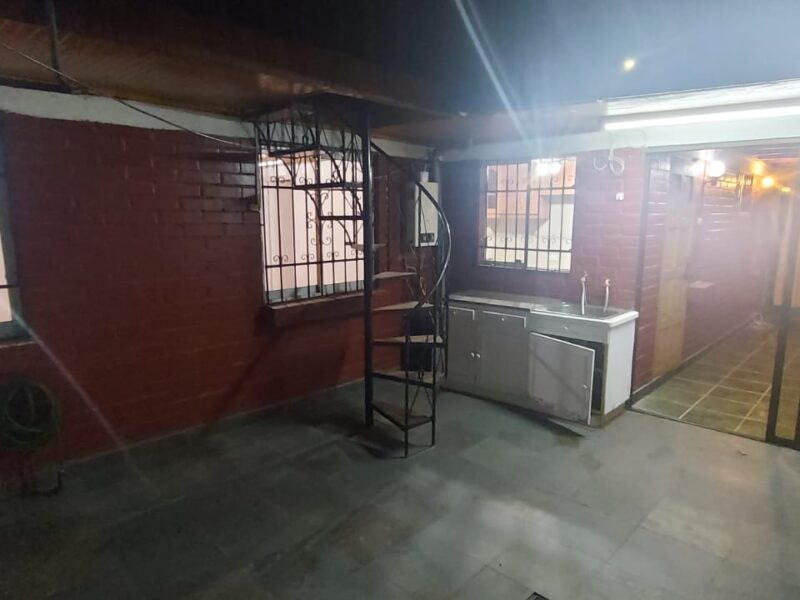 Se arrienda amplia casa 3 dormitorios 2 baños, Maipú